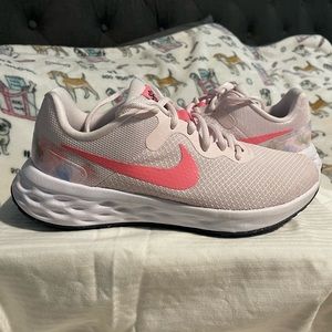 COPY - Women’s Nike tennis shoes size 7.5